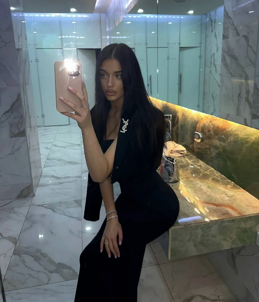 Модель Тина — премиум проститутки в Киеве и пригороде