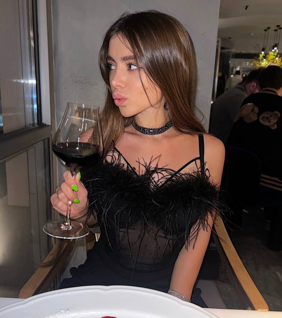 Модель Мира — премиум проститутки в Киеве