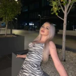 Ангеліна пропонує дискретний повії у столиці України