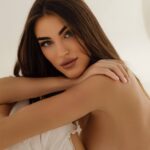 Синтия предлагает элегантный проститутки в Киеве